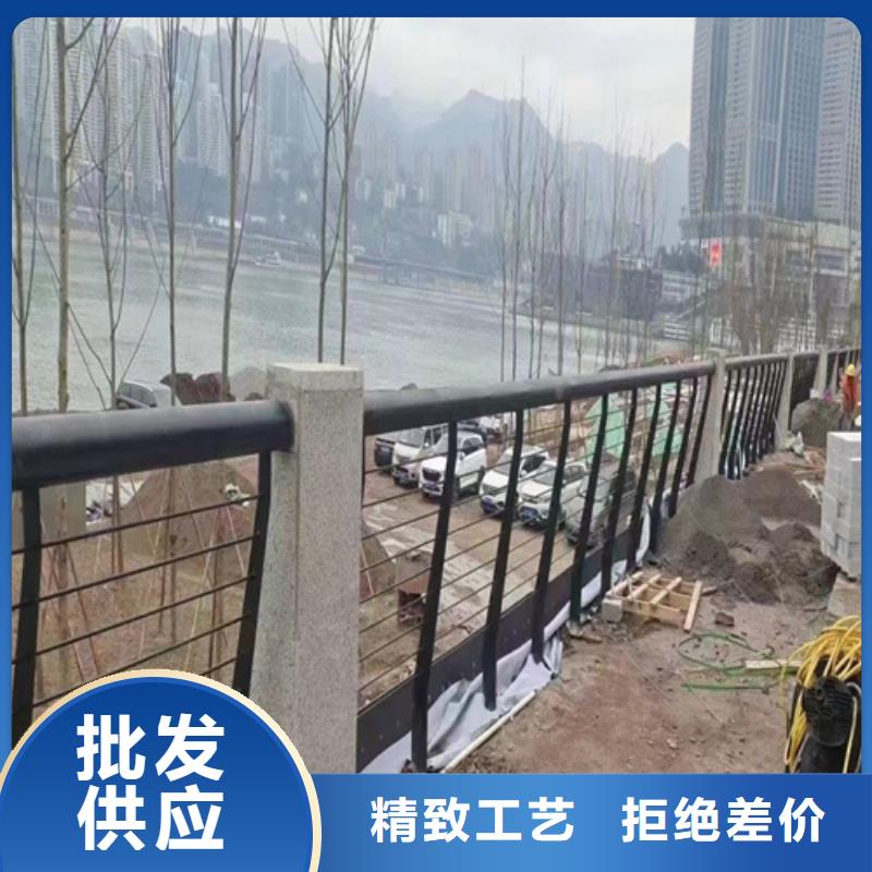 公路防护栏生产厂家就近仓库发车