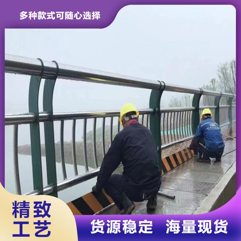 出货快的公路护栏厂家