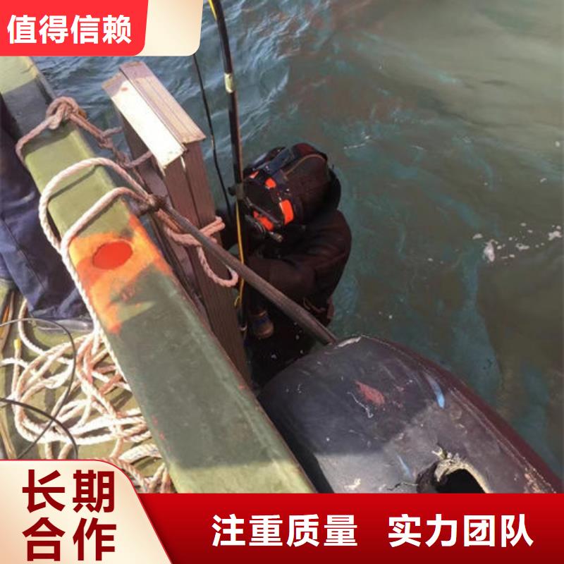 潜水员水里面检测合格才出厂